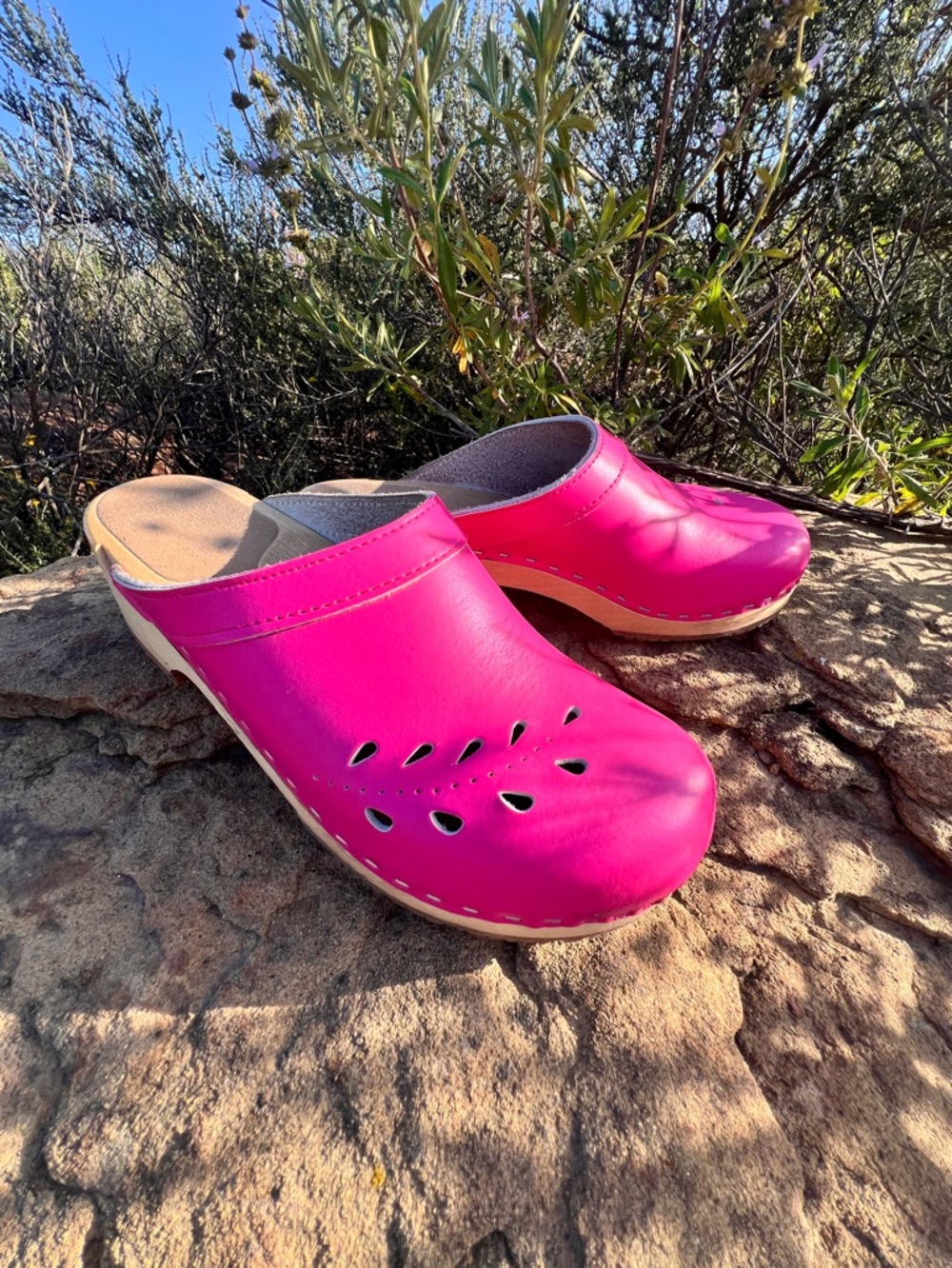 Women's Hot Pink Leather Clog Mules